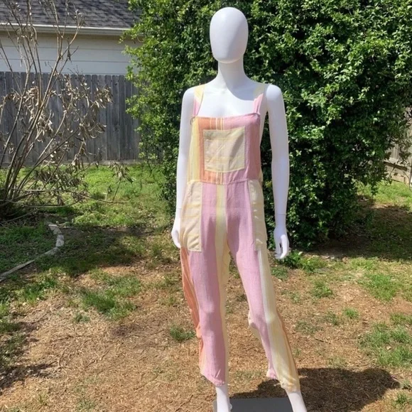 💋NWT Jen’s Pirate Booty Carnaval Crop Sunset Overalls - Picture 2 of 16